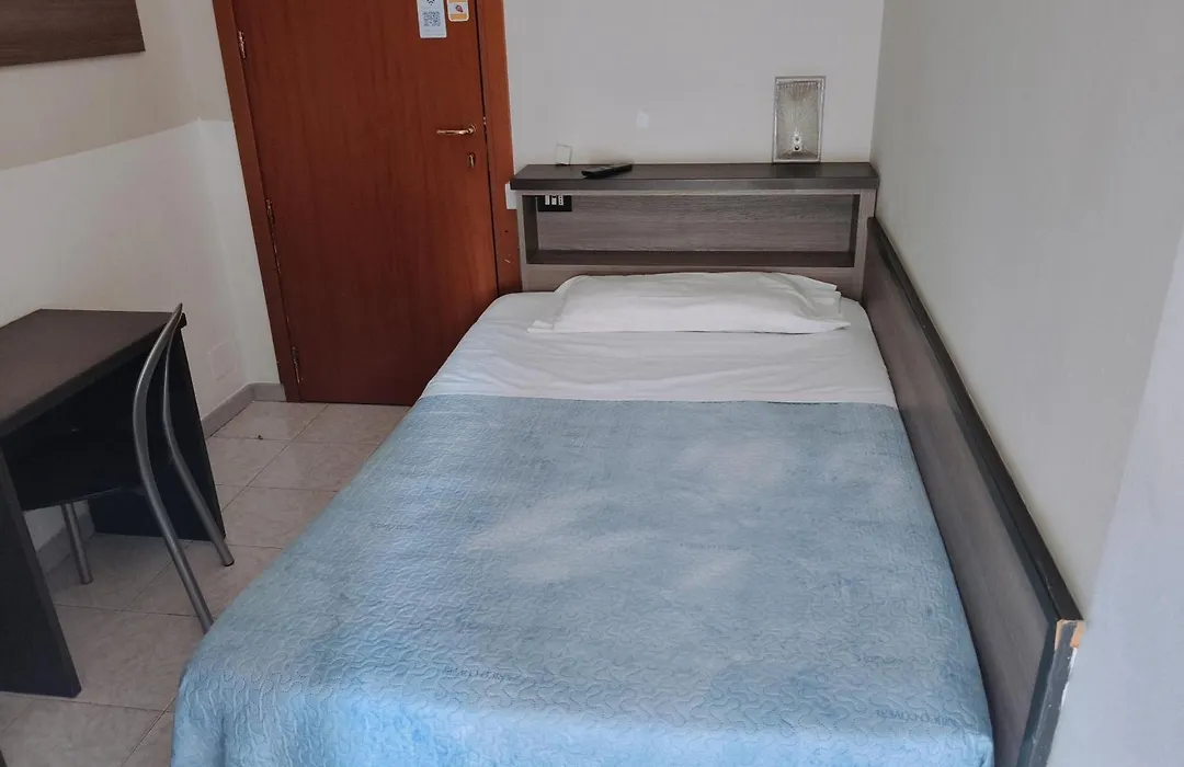 Hotel Salus-1